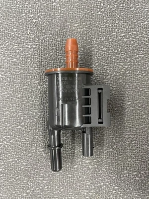 4627182AA OEM 2014-21 JEEP CHEROKEE 2,4 L válvula de control de purga Foto 1 de 4