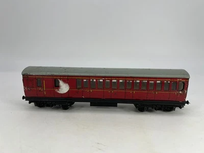 Hornby HO Scale Guard Tin Passenger Car Fair Condition - Image 1 of 4