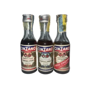 Esclusiva collezione di Vermouth Cinzano: Rosso, bianco e rosé. Anni ‘70 ‘80 - Foto 1 di 5