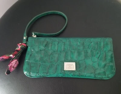 Cartera Muñequera Liz Claborne Piel de Cocodrilo Verde Aspecto 8.5" x 4" Foto 1 de 4
