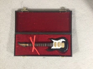 Decor 7" Wood Model Black Electric Guitar with Case - Picture 1 of 3