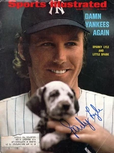 Sparky Lyle autografiado 21 de agosto de 1972 deportes ilustrados Yankees de Nueva York - Imagen 1 de 1