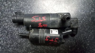 2005 06 07 08 09 10 11 CADILLAC STS WIPER RESERVOIR MOTORS (24022796) - Image 1 of 3