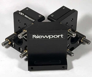 Newport Dual square 1.5" mirror mounts, base & 9806-K Platform kinematic mounts - Picture 1 of 8