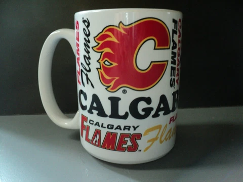Calgary Flames NHL 15 oz Mug All Over Logo EUC Cover
