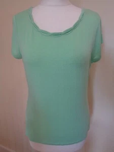BROOKS BROTHERS LIGHT GREEN T-SHIRT WITH PLEATED TRIM - SIZE MEDIUM - Imagen 1 de 7