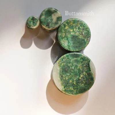 Par de tapones/medidores de piedra orgánica de jade Qinghai doble acampanado - 6 mm - 25 m 10 tallas Foto 1 de 2