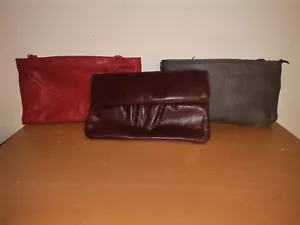 3 Demure Clutch Geldbörsen rot, grau und braun - Bild 1 von 3