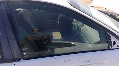 1996-2007 Ford Taurus Passenger Right Front Side Window Door Glass Oem - Image 1 of 4