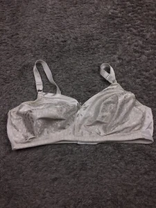 44C Wirefree Bra Satin Leopard Jacquard Vivid White JMS 196T - Picture 1 of 8