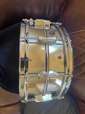 Tarola suprafônica Ludwig LM402 - Imagem 1 de 4