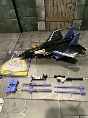 G1 Transformers Skywarp Reissue. As Seen In Photo. - Image 1 of 2