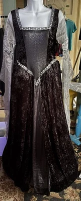 NWT Renaissance/Medievel Costume Dress Size Medium 34” Bust 28” Waist - Image 1 of 4