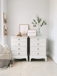 *SPRAY PAINTED* 2 X White Stag Minstrel 4 Drawer Bedside tables (pair) - Picture 1 of 7