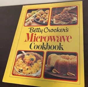 Betty Crocker's Microwave Cookbook by Betty Crocker Editors (1981, Hardcover) - Foto 1 di 2