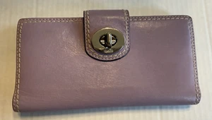 Vintage Coach light purple Leather Wallet With Turn Lock Good Preowned Condition - Picture 1 of 13