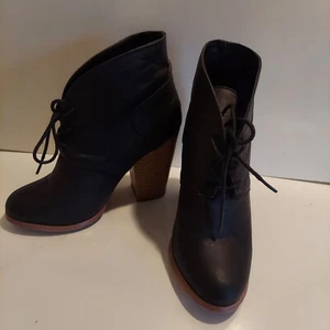 Steve Madden Salenaa Black Lace Up Bootie Size 5 - Picture 1 of 6