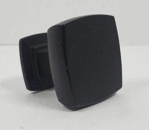 Paquete de 10 manijas de tirador de gabinete de cajón Liberty Hardware Perilla de larrow negra 1 1/8 - Imagen 1 de 10