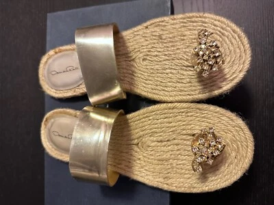 Sandalias OSCAR DE LA RENTA Angélica de cuero metálico y punta con joyas EU37/US7  Foto 1 de 4