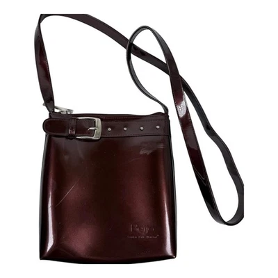 Bolso Beijo Marrón Bandolera Hebilla Bolso Plateado Herrajes Cierre de Cremallera Correa Ajustable Foto 1 de 4