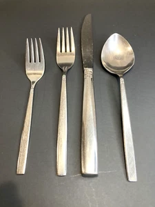Oneida MELISSA Stainless Steel 1881 Rogers Silverware Flatware 4 Piece Set Used - Picture 1 of 4