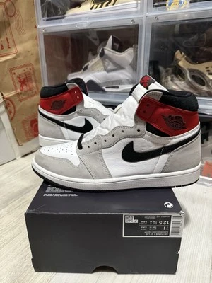 Talla 12 - Air Jordan 1 Retro Alto OG Gris Claro Humo 555088-126 Foto 1 de 4