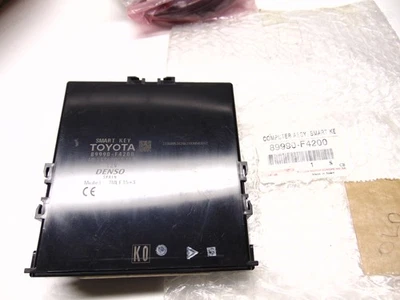 New Genuine Toyota C-HR Keyless Entry Smart Key Control Module ECU 89990-F4200 - Image 1 of 4