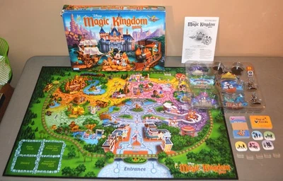 Disney's MAGIC KINGDOM board game - Parker Brothers 2004 - COMPLETE - Image 1 of 2