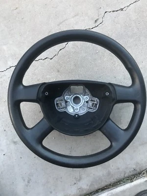Steering Wheel Fits 2007 Volkswagen Passat P/n: 305227760 R307987 - Image 1 of 3
