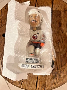 NY Islanders Brian Trottier Giveaway - Bild 1 von 8