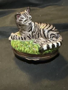 halcyon days enamel box Mackerel Tabby 2 1/2 In - Picture 1 of 12