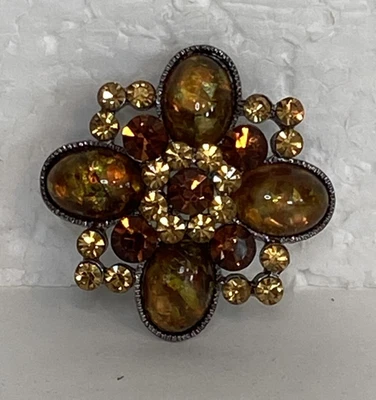 Vintage SNK Brooch Pin Brown Gold Rhinestone Flower Costume Jewelry Signed Oval - Image 1 of 4