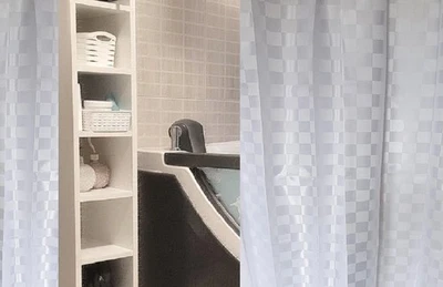 Textil Duschvorhang QUADRET Weiß 120x200cm Metallösen + DV-Ringen SatinEffekt - Bild 1 von 4