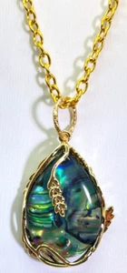 Necklace Gold Tone 22" with Large Blue/Green Abalone Stone - Picture 1 of 8