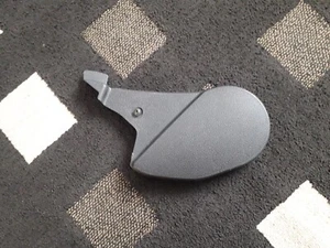 ASTRA H ZAFIRA B PLASTIC FRONT SEAT TRIM DRIVERS SIDE  13140026 - Picture 1 of 3