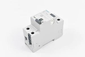 Siemens FI Schutzschalter 5SV3312-6 ( 5SV3 312-6 ) 2-polig - Bild 1 von 4