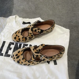 Womens New Chic Velvet Crossover Buckle Strap Ballet Flat Mary Jane Shoes Sz - Bild 1 von 18