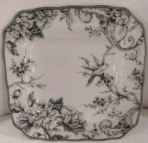222 Cinquième lot de 8 ASSIETTES ADELAIDE GRISES CARRÉES oiseau fleuri gris NEUF élégant - Photo 1/8
