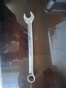 Tekton 19mm Combination Wrench - Picture 1 of 4