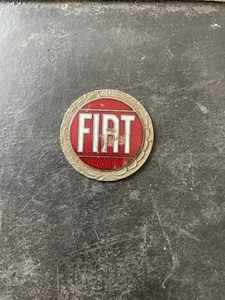 Emblema auto corona alloro logo originale Fiat vintage  - Foto 1 di 4