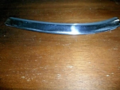 1968 Cadillac Eldorado - Fender / A Pillar Moulding Left Driver Side - Imagem 1 de 4