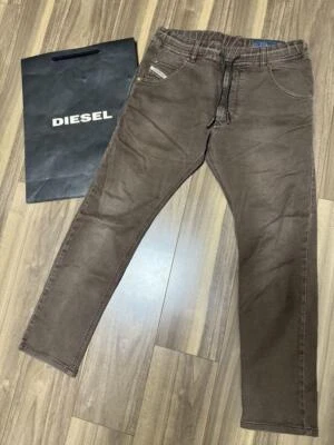 Jeans Diesel Hombres M Jogg Clásicos Marrón J-051 26 Pulgadas 14 Lujo Calce Ajustado Usados LTD Foto 1 de 4