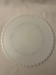 Wilton 1990 Trim 'n Turn 12" Rotating Cake Stand 2103-2518 - Scalloped Edge - Picture 1 of 1