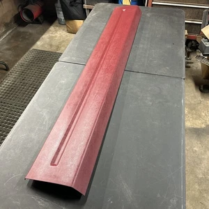 88-98 OBS Chevy/GMC Rear Cab Center Trim Panel Bezel Red C/K 1500 Truck GM - Picture 1 of 10