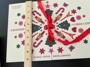 Williams Sonoma Cortador de Galletas Calendario de Adviento Navidad (shv30) - Imagen 1 de 4