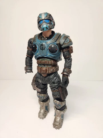 2009 2008 NECA Gears Of War Player Select COG Soldier 7" Action Figure Cover