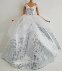 New Mattel Model Muse Barbie Signature Holiday Doll 2021 Fashion Dress Gown - Picture 1 of 8