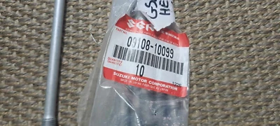 Suzuki OEM Parte 09108-10099 STUD PERNO (10X157) GSX1100R GSX750 GSX1200 GSX1100 Foto 1 de 4