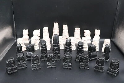 Juego de ajedrez ONYX rosa y negro azteca mexicano de colección "sin tablero" Foto 1 de 4