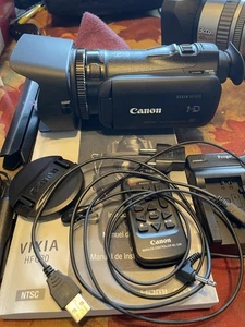 Canon Vixia HF G20 Camcorder - Picture 1 of 9